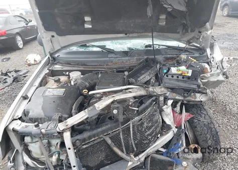 2008 GMC Envoy Sle z USA, uszkodzony, nr VIN 1GKDT13S682122801